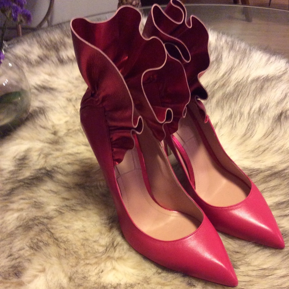 Dahlia Selva Pumps
